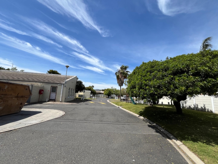 2 Bedroom Property for Sale in Table View Western Cape